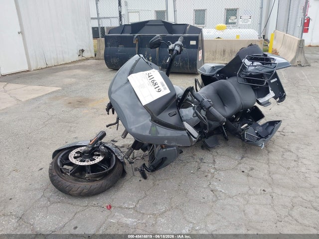Harley-Davidson FLTRK 2022 1HD1KZF16NB624687 Image 2