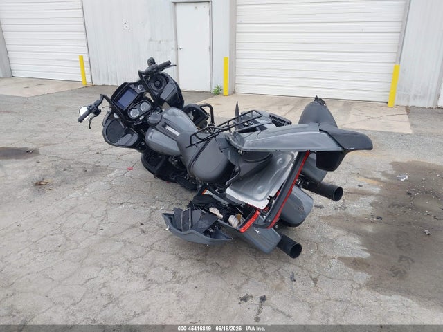 Harley-Davidson FLTRK 2022 1HD1KZF16NB624687 Image 3