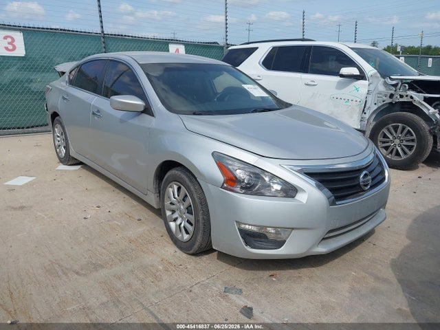 Nissan Altima 2.5 S 2014 1N4AL3AP8EC140835 Image 1