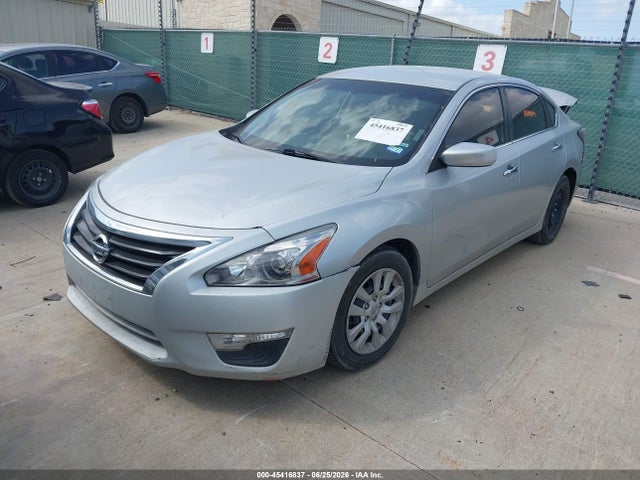 Nissan Altima 2.5 S 2014 1N4AL3AP8EC140835 Image 2