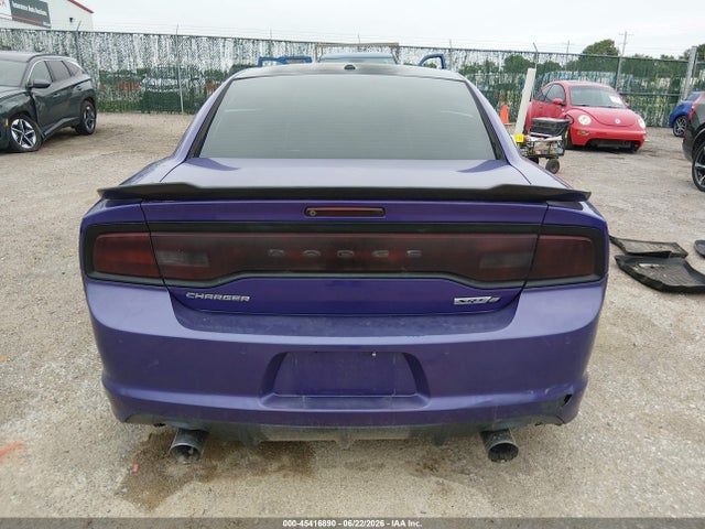 2013 Dodge Charger Srt8 მანქანა იყიდება აუქციონზე, vin: 2C3CDXEJ2DH740845, აუქციონის ნომერი: 45416890