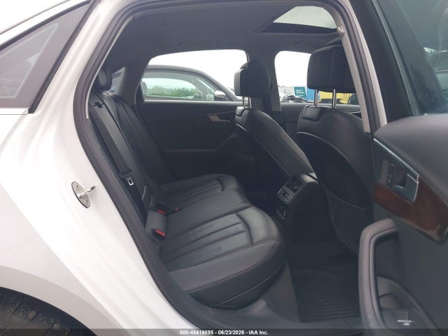 Продаж на аукціоні авто 2019 Audi A4 45 Premium, vin: WAUENAF41KN002804, номер лоту: 45416895