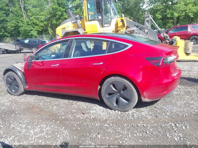 2018 Tesla Model 3 Long Range/performance მანქანა იყიდება აუქციონზე, vin: 5YJ3E1EB6JF133668, აუქციონის ნომერი: 45416898
