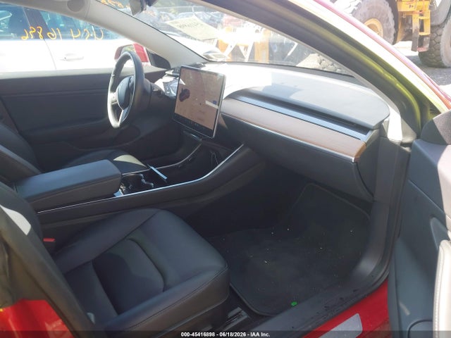 2018 Tesla Model 3 Long Range/performance მანქანა იყიდება აუქციონზე, vin: 5YJ3E1EB6JF133668, აუქციონის ნომერი: 45416898