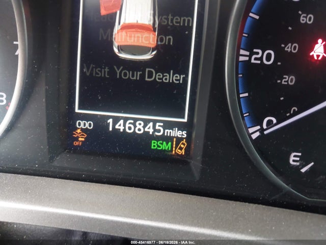 JTMWFREV9JJ748145 Toyota Rav4 Xle