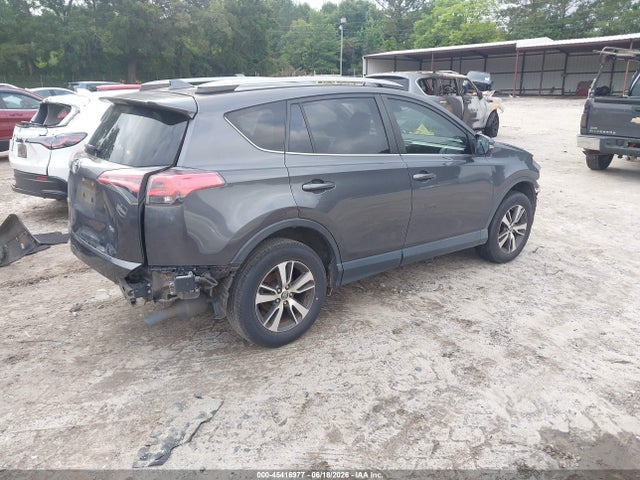 JTMWFREV9JJ748145 Toyota Rav4 Xle