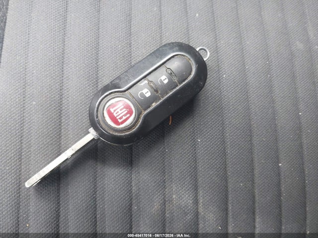 2015 Fiat 500 Turbo მანქანა იყიდება აუქციონზე, vin: 3C3CFFHHXFT534700, აუქციონის ნომერი: 45417016