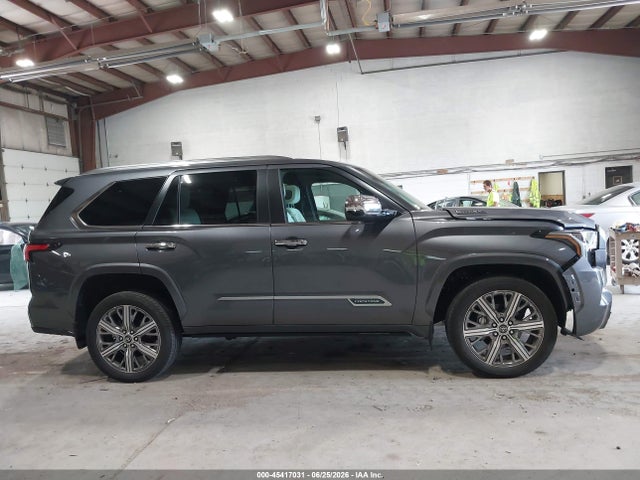 Toyota Sequoia Capstone 2024 7SVAAABA1RX023794 Image 13