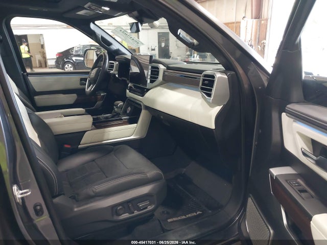 Toyota Sequoia Capstone 2024 7SVAAABA1RX023794 Image 5