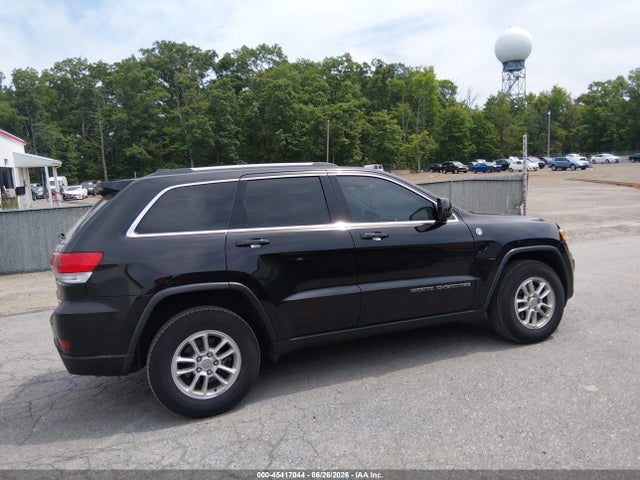 1C4RJFAG3KC754238 Jeep Grand Cherokee Laredo E 4x4