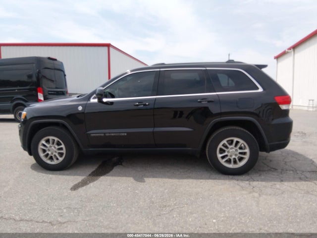 1C4RJFAG3KC754238 Jeep Grand Cherokee Laredo E 4x4