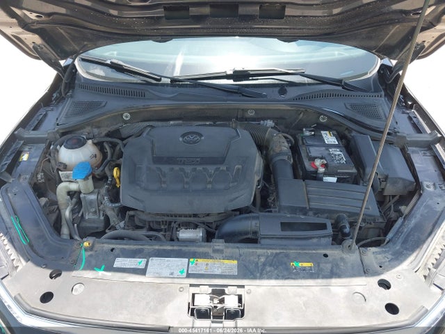 1VWMA7A38NC000976 Volkswagen Passat 2.0t R-line