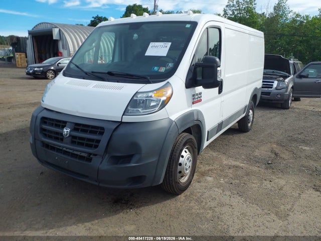45417228 :رقم المزاد ، 3C6TRVAG5JE100297 vin ، 2018 Ram Promaster 1500 Low Roof 136 Wb مزاد بيع
