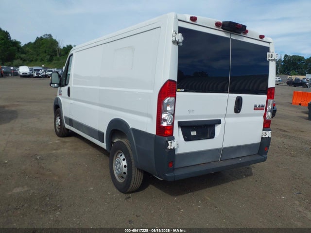 45417228 :رقم المزاد ، 3C6TRVAG5JE100297 vin ، 2018 Ram Promaster 1500 Low Roof 136 Wb مزاد بيع