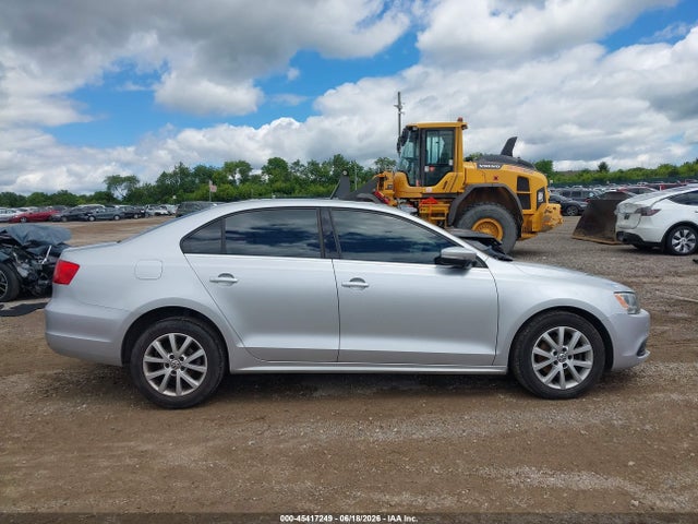 45417249 :رقم المزاد ، 3VWD07AJ9EM300073 vin ، 2014 Volkswagen Jetta 1.8t Se مزاد بيع