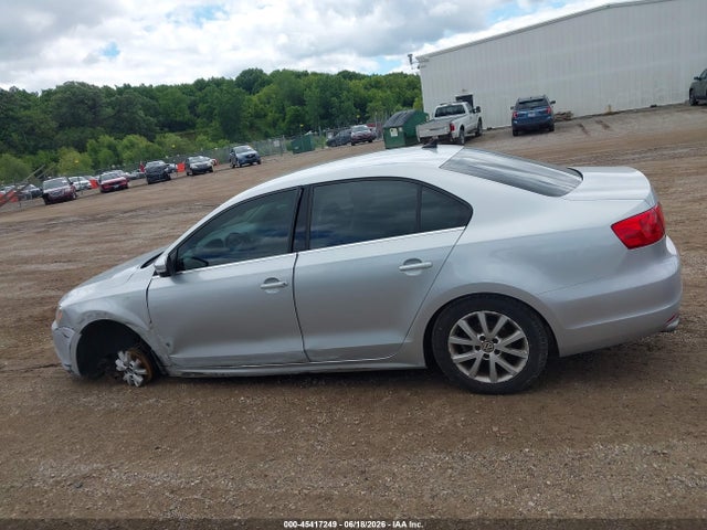 45417249 :رقم المزاد ، 3VWD07AJ9EM300073 vin ، 2014 Volkswagen Jetta 1.8t Se مزاد بيع