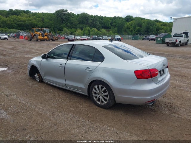 45417249 :رقم المزاد ، 3VWD07AJ9EM300073 vin ، 2014 Volkswagen Jetta 1.8t Se مزاد بيع