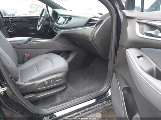 2023 Buick Enclave Essence Awd მანქანა იყიდება აუქციონზე, vin: 5GAEVAKW5PJ196621, აუქციონის ნომერი: 45417393