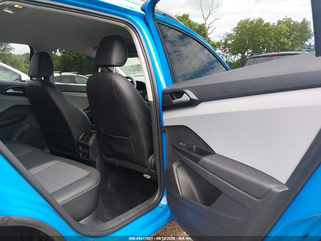 Продаж на аукціоні авто 2022 Volkswagen Taos 1.5t Se, vin: 3VVYX7B24NM035460, номер лоту: 45417421