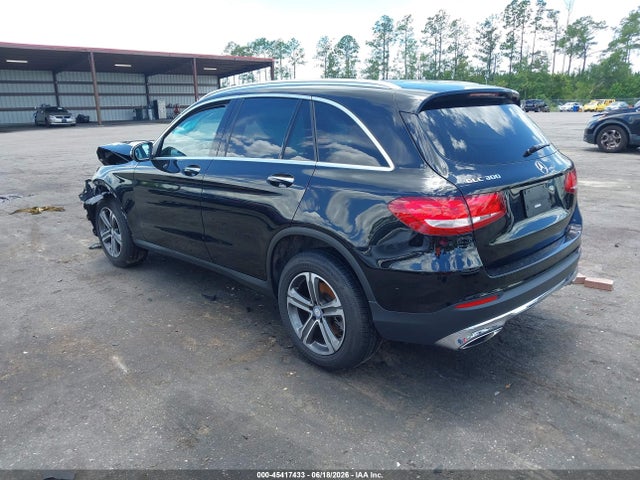 45417433 :رقم المزاد ، WDC0G4JB4HF185062 vin ، 2017 Mercedes-benz Glc 300 مزاد بيع