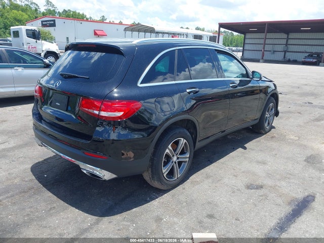 45417433 :رقم المزاد ، WDC0G4JB4HF185062 vin ، 2017 Mercedes-benz Glc 300 مزاد بيع