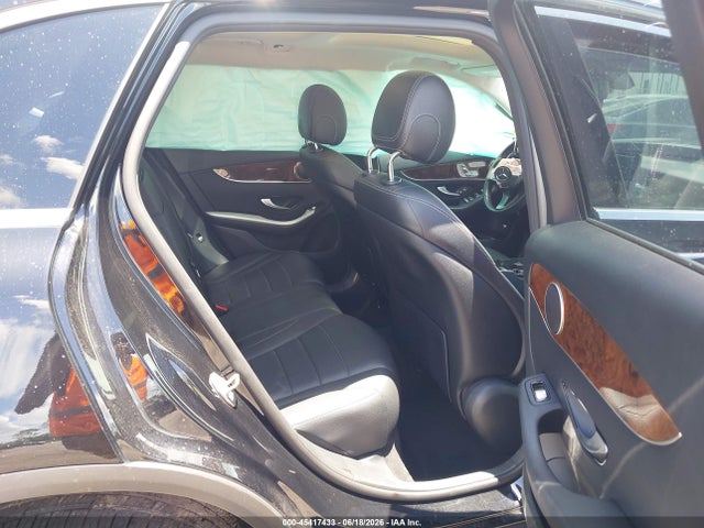 45417433 :رقم المزاد ، WDC0G4JB4HF185062 vin ، 2017 Mercedes-benz Glc 300 مزاد بيع