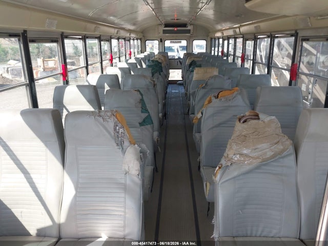Ic Corporation 3000 Ce 2015 4DRAMAAN6FB685834 Image 8