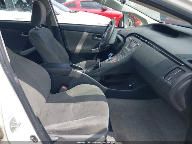 Toyota Prius Two 2014 JTDKN3DU1E1792072 Image 5