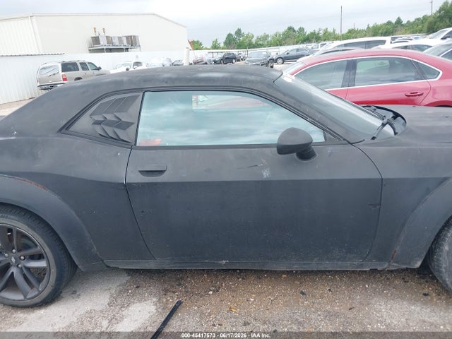 45417573 :رقم المزاد ، 2B3CJ4DG2BH542497 vin ، 2011 Dodge Challenger مزاد بيع