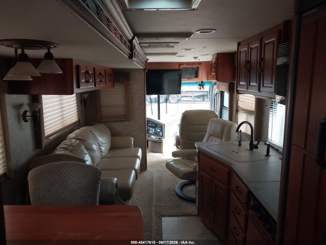 Продаж на аукціоні авто 2004 Freightliner Chassis X Line Motor Home, vin: 4UZAAHDC54CN98641, номер лоту: 45417615