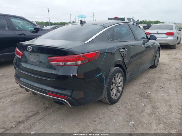 KIA Optima S 2018 5XXGT4L34JG206182 Image 4