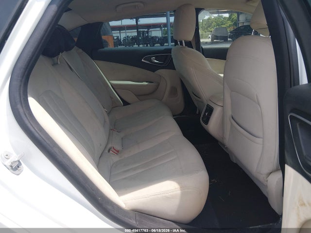 Продаж на аукціоні авто 2015 Chrysler 200 Limited, vin: 1C3CCCAB1FN557795, номер лоту: 45417763