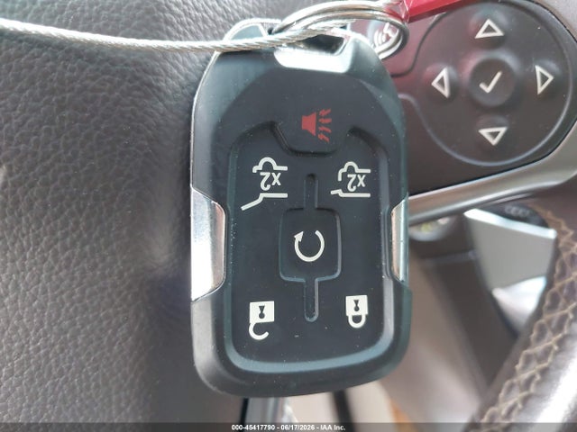 45417790 :رقم المزاد ، 1GNSCKKC0FR156988 vin ، 2015 Chevrolet Suburban Ltz مزاد بيع