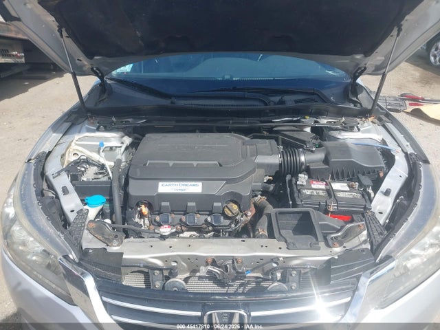 1HGCR3F9XEA022469 Honda Accord Touring