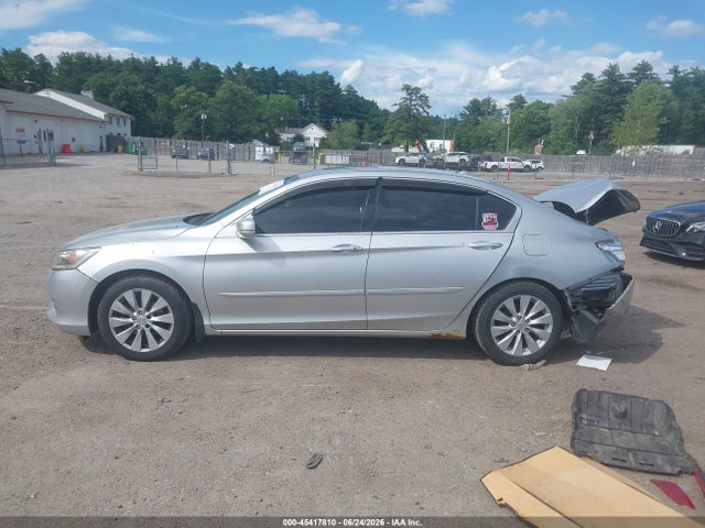 1HGCR3F9XEA022469 Honda Accord Touring