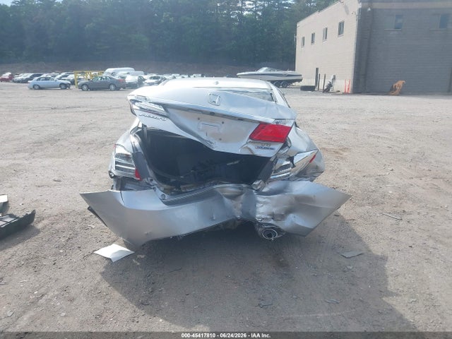 1HGCR3F9XEA022469 Honda Accord Touring