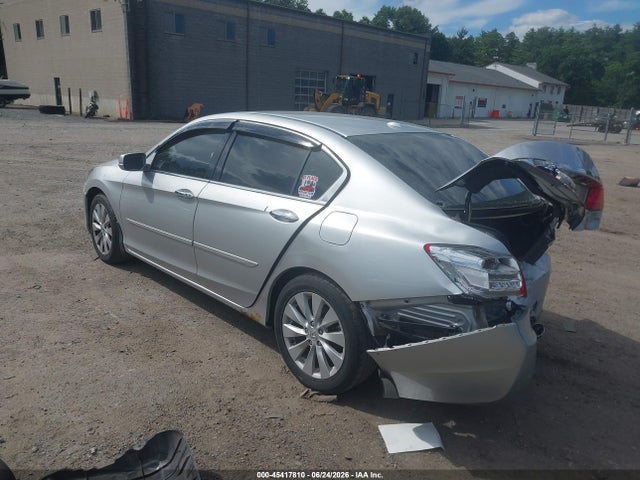 1HGCR3F9XEA022469 Honda Accord Touring