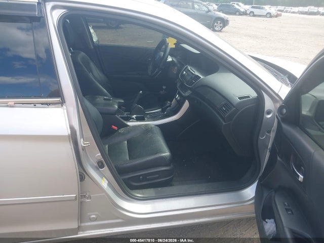 1HGCR3F9XEA022469 Honda Accord Touring