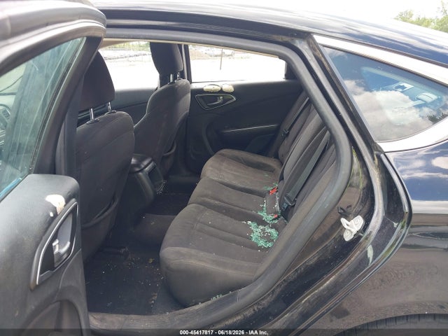 2015 Chrysler 200 Limited მანქანა იყიდება აუქციონზე, vin: 1C3CCCAB5FN675851, აუქციონის ნომერი: 45417817