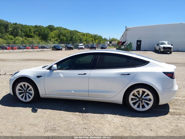 45417829 :رقم المزاد ، 5YJ3E1EB0NF109291 vin ، 2022 Tesla Model 3 Long Range Dual Motor All-wheel Drive مزاد بيع