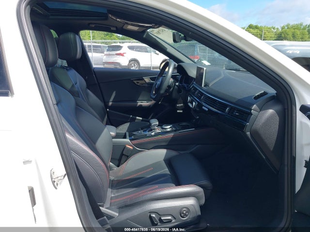 45417835 :رقم المزاد ، WAUENAF48JA058129 vin ، 2018 Audi A4 2.0t Premium/2.0t Tech Premium مزاد بيع