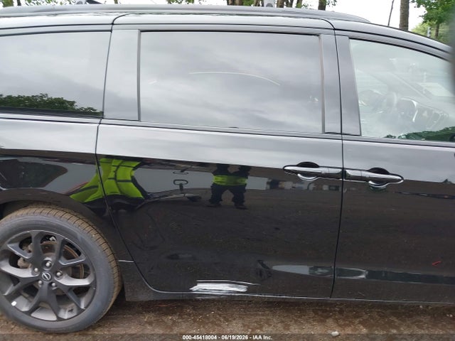 Продажа на аукционе авто 2025 Chrysler Pacifica Limited, vin: 2C4RC1GG3SR552365, номер лота: 45418004