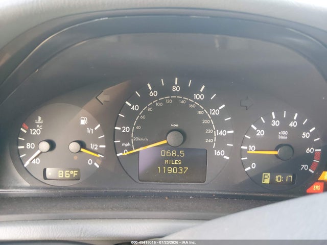 2002 Mercedes-benz Clk 320 მანქანა იყიდება აუქციონზე, vin: WDBLK65G72T129062, აუქციონის ნომერი: 45418016