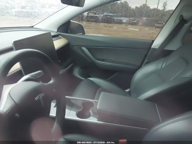 Продажа на аукционе авто 2021 Tesla Model Y Long Range Dual Motor All-wheel Drive, vin: 5YJYGDEE8MF085736, номер лота: 45418024