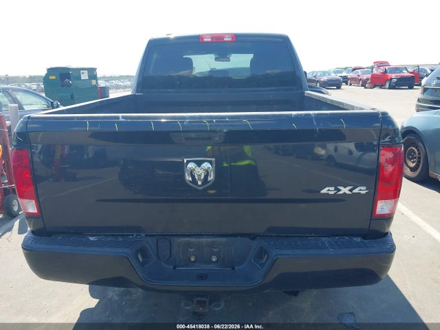 Aukcja sprzedaży 2018 Ram 1500 Express  4x4 6'4 Box, vin: 1C6RR7FG4JS327802, numer aukcji: 45418038