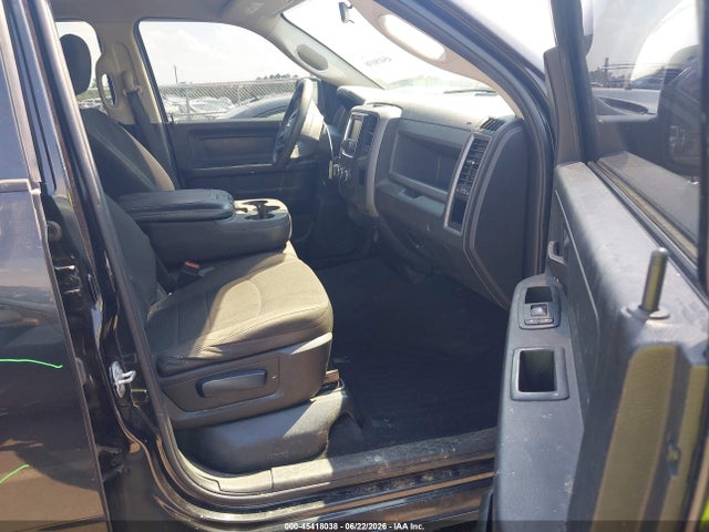 Aukcja sprzedaży 2018 Ram 1500 Express  4x4 6'4 Box, vin: 1C6RR7FG4JS327802, numer aukcji: 45418038