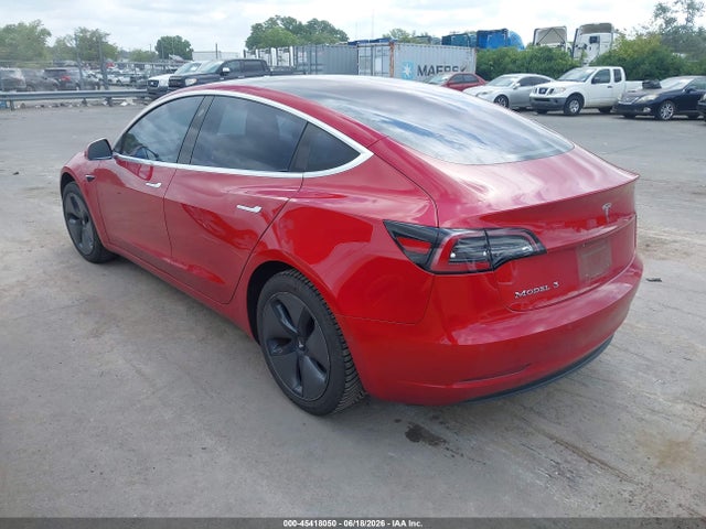 45418050 :رقم المزاد ، 5YJ3E1EA5JF051678 vin ، 2018 Tesla Model 3 Long Range/mid Range مزاد بيع