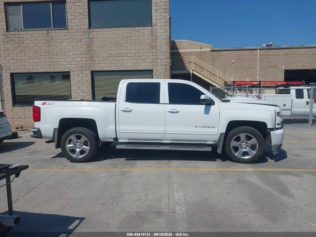 3GCUKREC4JG450721 Chevrolet Silverado 1500 Lt