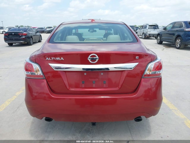 Nissan Altima 2.5 S 2015 1N4AL3AP9FN366923 Image 16