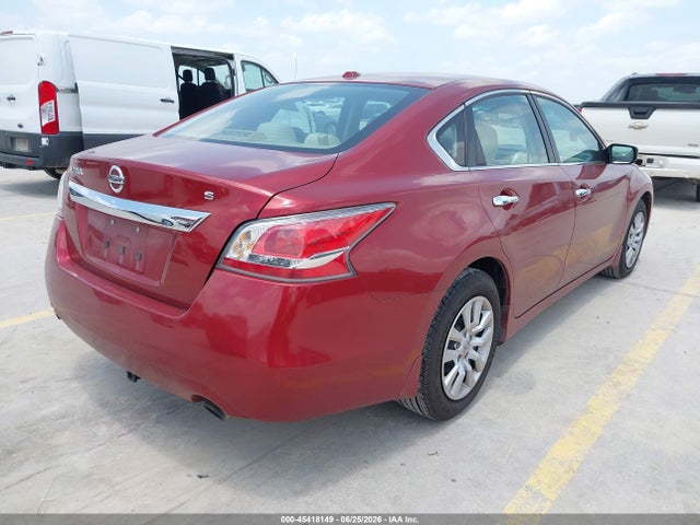 Nissan Altima 2.5 S 2015 1N4AL3AP9FN366923 Image 4